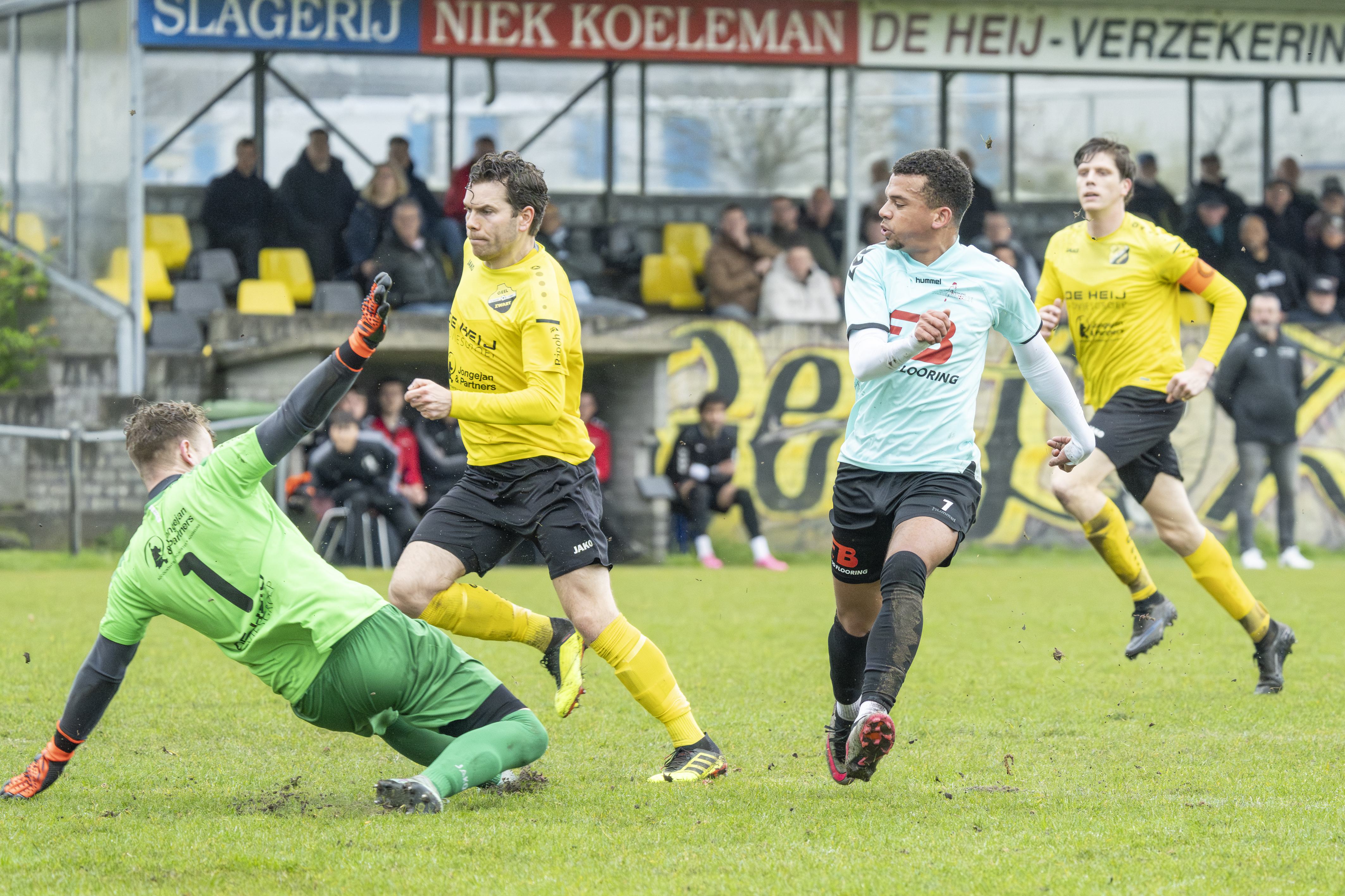 Pas in de tweede helft wordt Geel Zwart uit voor Dirkshorn geen berenklus op de Leeuwenkuil